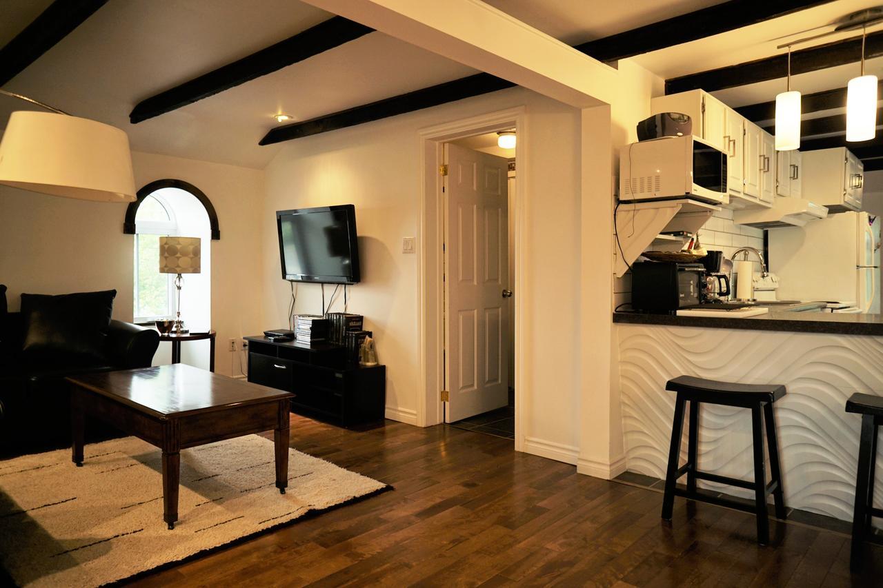 Auberge A La Fontaine Sutton Bagian luar foto